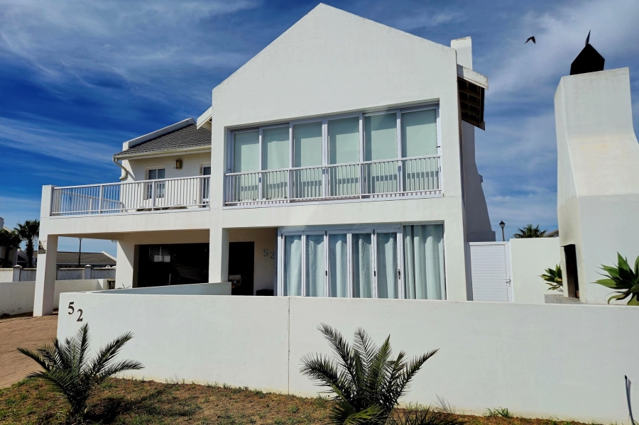 4 Bedroom Property for Sale in Sandy Point Western Cape